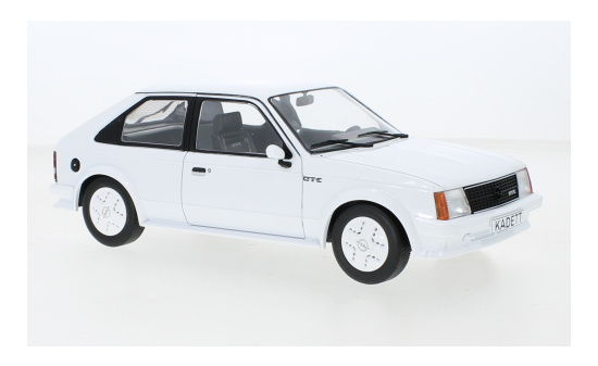 MCG 18268 Opel Kadett D GTE, weiss, 1983 1:18