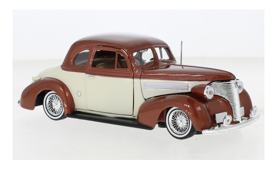 Motormax 79028 Chevrolet Coupe, metallic-braun/beige, Low Rider, 1939 1:24