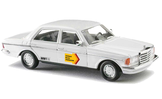Busch 46874 MB  W123 Methanol Benzin - Vorbestellung 1:87