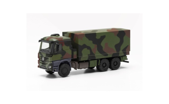 Herpa 746991 Mercedes-Benz Arocs 6x6 Pritsche/Plane 