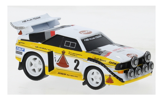 Audi Sport quattro S1 E2 weiss gelb ohne Vitrine im MaBstab 1 64 von Maisto www.mimoma MiniaturModellMarkt
