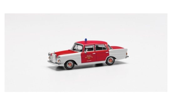 Herpa 097215 Mercedes-Benz 200 Heckflosse 