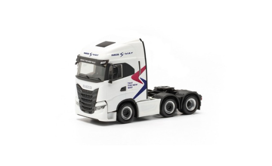 Herpa 317115 Iveco S-Way 6x2 Zugmaschine 
