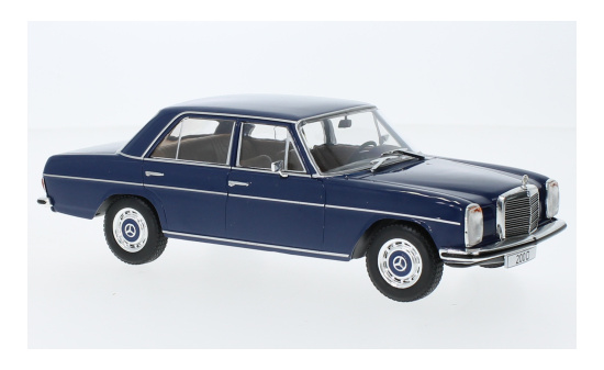 WhiteBox 124195 Mercedes 200 D (W115), dunkelblau, 1968 1:24
