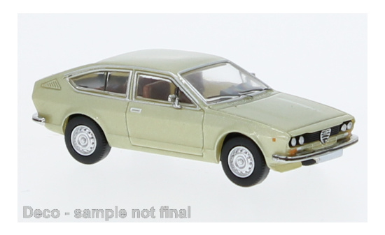 PCX87 PCX870426 Alfa Romeo Alfetta GT, metallic-hellgrün, 1974 - Vorbestellung 1:87