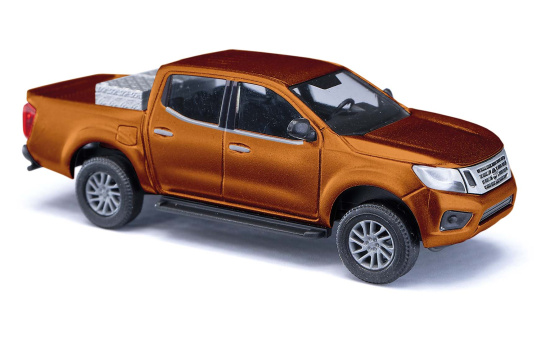 Busch 53720 Nissan Navara/Alukiste, Gold - Vorbestellung 1:87