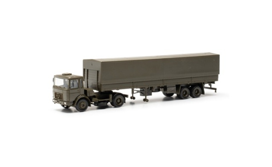 Herpa 747080 MAN F8 Planen-Sattelzug 