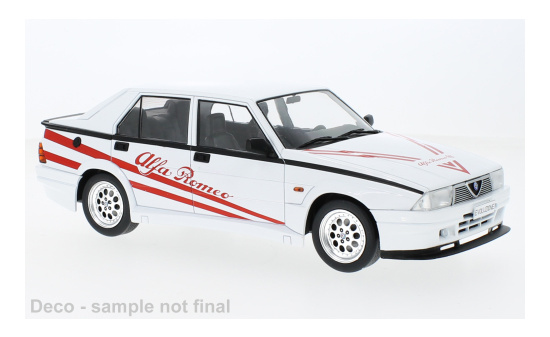 MCG MCG18430 Alfa Romeo 75 Turbo Evoluzione - weiss 1:18