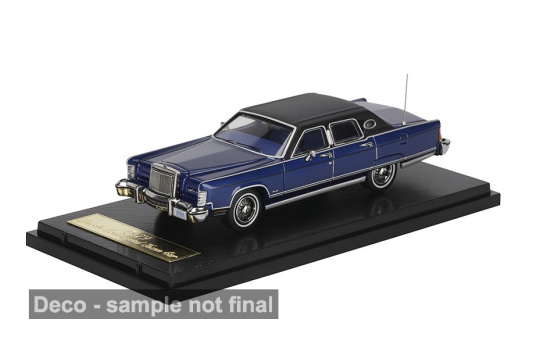 Sun Star SUN60002 Lincoln Continental Town Car - dunkelblau - Vorbestellung 1:64