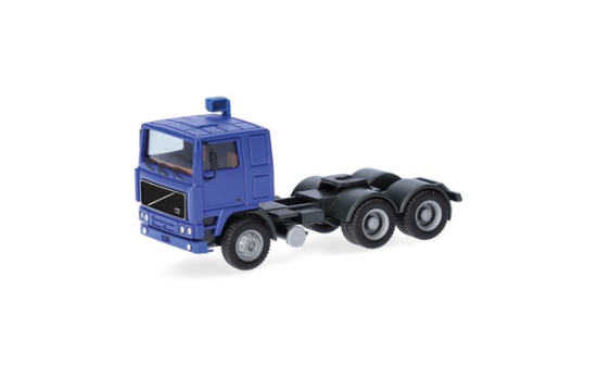 Herpa 318082 Volvo F10 Flachdach Zugmaschine 3-achs, ultramarinblau - Vorbestellung 1:87