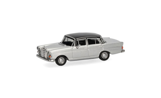 Herpa 430739-005 Mercedes-Benz 200 Heckflosse silbermetallic - schwarz - Vorbestellung 1:87