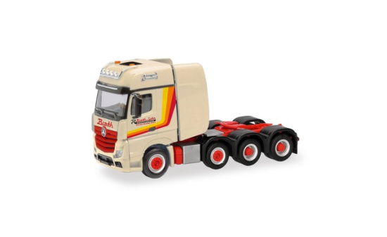 Herpa 321921 Mercedes-Benz Actros Gigaspace Schwerlastzugmaschine 4achs 