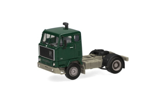 Herpa 321587-002 Volvo F89 Zugmaschine 2achs, tannengrün - Vorbestellung 1:87