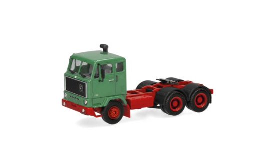 Herpa 321594-002 Volvo F89 Zugmaschine 3achs, resedagrün - Vorbestellung 1:87