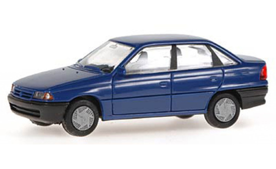 Rietze 10510 Opel Astra Stufenheck, Farbe weiß 1:87 1:87