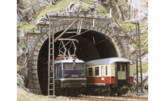 Busch 8192 2 Doppelgleis-Portale - Vorbestellung 1:160
