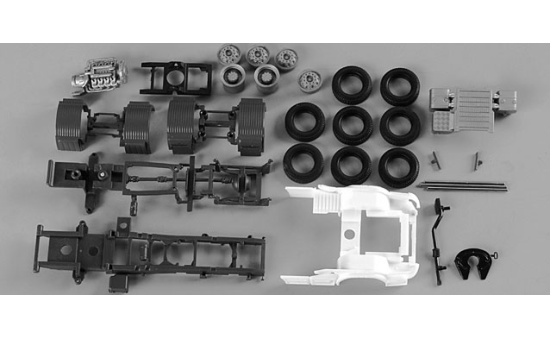 Herpa 082433 Zugmaschinen-Fahrgestell Scania R Vorlauf 3-achs
Inhalt: 2 Stück 1:87