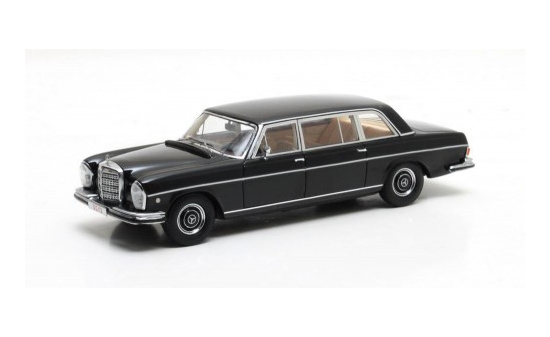 Matrix Scale Models 41302-071 Mercedes-Benz 300 SEL W109 Lang Vatican 1967 Zwart 1:43