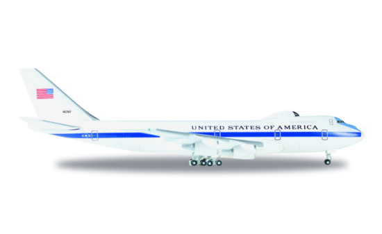 Herpa 529266-001 U.S. Air Force Boeing E-4B 