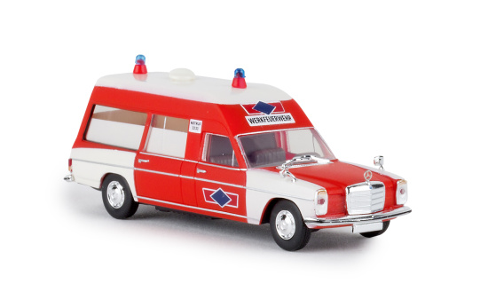 Brekina 13821 Mercedes /8 KTW, Werkfeuerwehr Phoenix 1:87