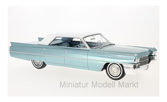 BoS-Models 350 Cadillac Sedan de Ville, metallic-helltürkis/weiss, 1963 1:18