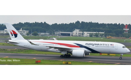 Herpa 532990 Malaysia Airlines Airbus A350-900 1:500