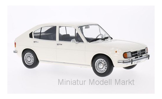 KK-Scale 180022 Alfa Romeo Alfasud 1.3, weiss, Türen und Hauben sind nicht zu öffnen 1:18