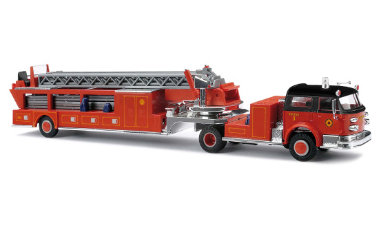 Busch 46019 LaFrance Leitertrailer Firede - Vorbestellung 1:87