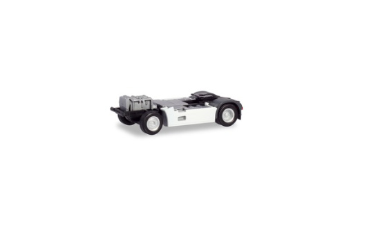 Herpa 085083 Fahrgestell Renault T mit Chassisverkleidung 
Inhalt: 2 Stück 1:87