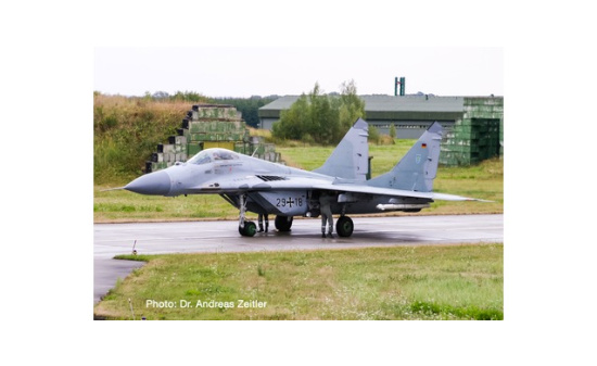 Herpa 570688 Luftwaffe Mikoyan MiG-29A Fulcrum Jagdgeschwader 73 - Vorbestellung 1:200