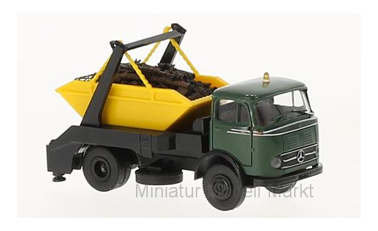 Brekina 48029GREEN Mercedes LP 328, grün, mit Absetzmulde, mit Schrottladung 1:87