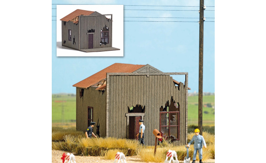 Busch 9718 Verfallenes Haus - Vorbestellung 1:87