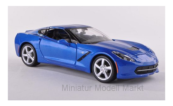 Maisto 31505BLUE Chevrolet Corvette Stingray (C7), metallic-blau, 2014 1:24