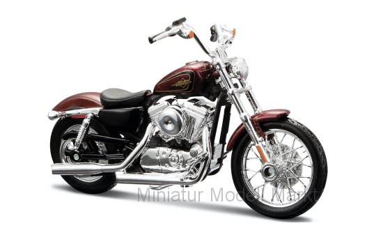 Maisto 20-12014RED Harley Davidson XL 1200V Seventy-Two, metallic-dunkelrot, 2012 1:18