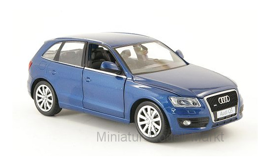 Motormax 73385MET-BLUE Audi Q5, metallic-blau 1:24