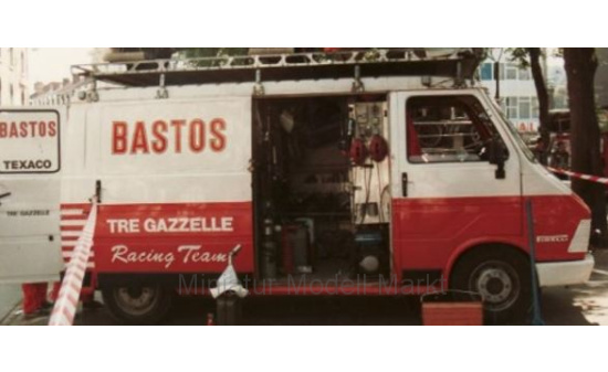 IXO RAC292X Fiat 242, Bastos, Assistance with roof rack 1:43