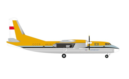 Herpa 571043 Aeroflot Antonov AN-24B - Demonstration aircraft, Le Bourget 1969 CCCP-46280 1:200