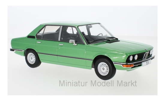 MCG 18119 BMW 5er (E12), metallic-hellgrün, 1973 1:18