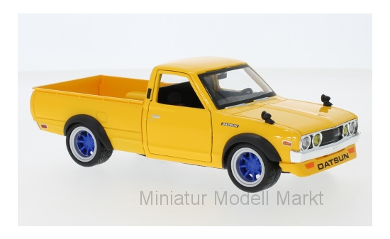 Maisto 32528YELLOW Datsun 620 Pick Up Tuning, gelb, 1973 1:24