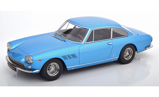 KK-Scale KKS180423 Ferrari 330 GT 2+2 - hellblau-metallic - 1964 1:18