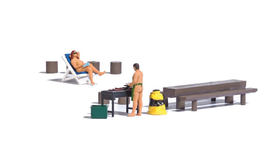 Busch 7946 A-Set: Nackt grillen - Vorbestellung 1:87