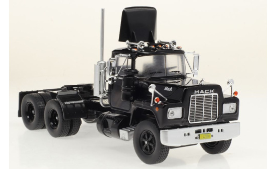 IXO TR082 Mack R-Series, schwarz, 1966 1:43