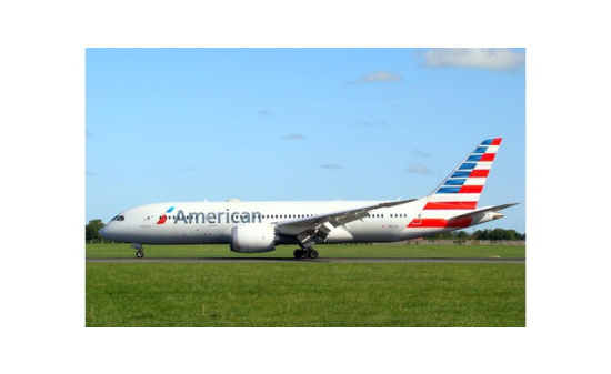 Herpa 527606-001 American Airlines Boeing 787-8 Dreamliner N816AA 1:500