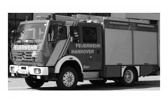 IXO TRF021S Mercedes LF 16/12 Ziegler, Feuerwehr Hannover, 1995 1:43