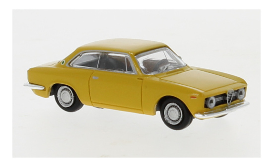 Brekina 29751 Alfa Romeo Giulia Sprint GT, dunkelgelb, 1974 1:87