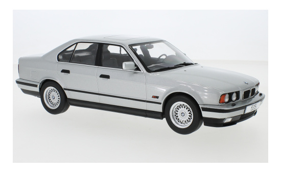 MCG MCG18158 BMW 5er (E34) - silber 1:18