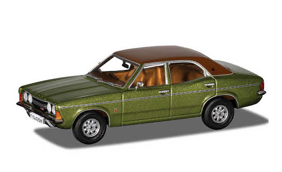Vanguards VA10319 Ford Cortina MkIII 2.0 GXL, metallic-hellgrün/matt-braun, RHD, 1973 1:43