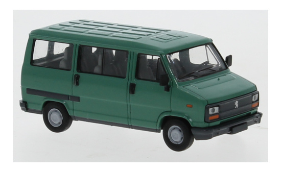 Brekina BRE34904 Peugeot J5 Bus - grün 1:87