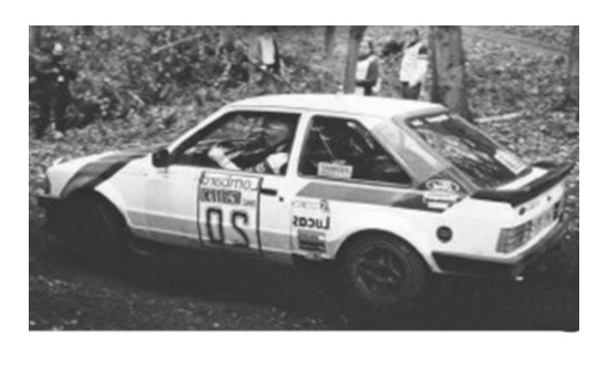 IXO RAC377BLQ Ford Escort MKIII RS 1600i, RHD, No.20, Rallye WM, RAC Rally, M.Wilson/P.Short, 1983 1:43