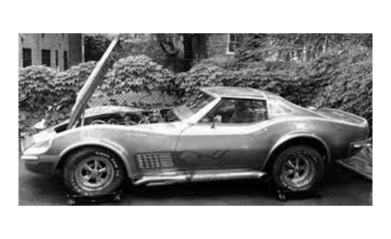 IXO CLC414N Chevrolet Corvette Custom (C3), metallic-dunkelgrün, 1972 1:43
